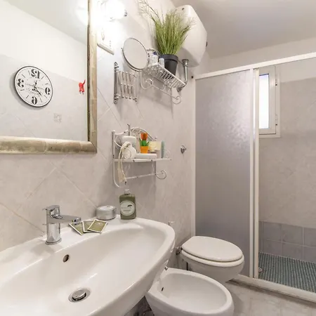 - Casa Miro Пьомбино